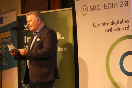 KD Cerknica Univerza PCBONTIME 12 Foto Ljubo Vukelič